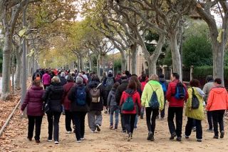 Photography of solidarity walk on the Passeig