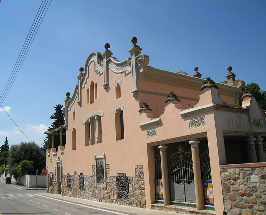 Casa Pere Serra
