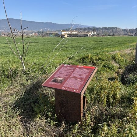 Nova senyalització al Camp d'Aviació de Rosanes