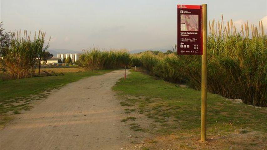 Camp aviació Rosanes: banderola a can Sorgues